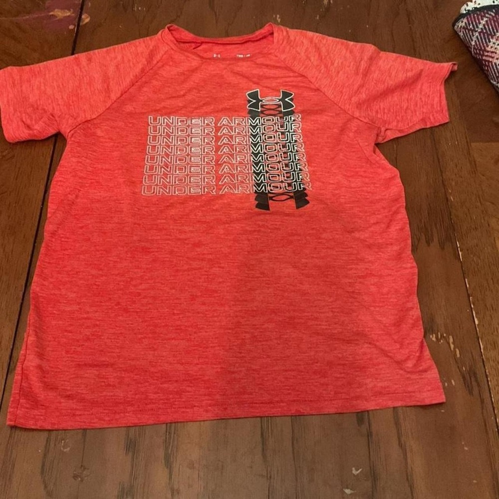Under Armour Heathered Red Tee